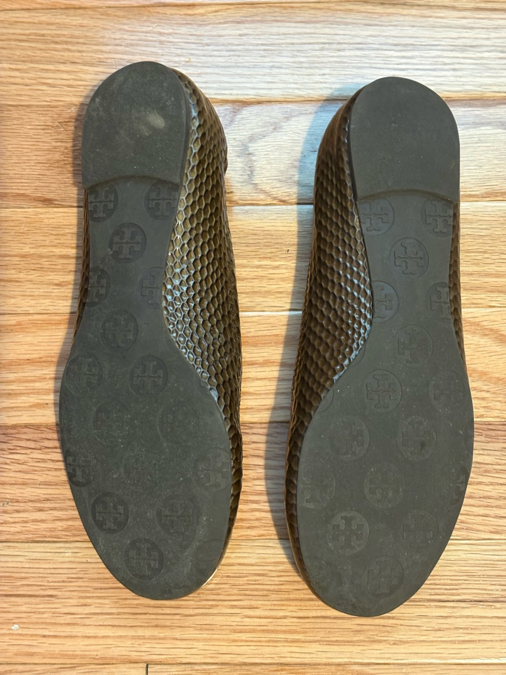 Tory Burch Snake Skin Metallic Gold Reva Ballet Flats - Picture 6 of 9